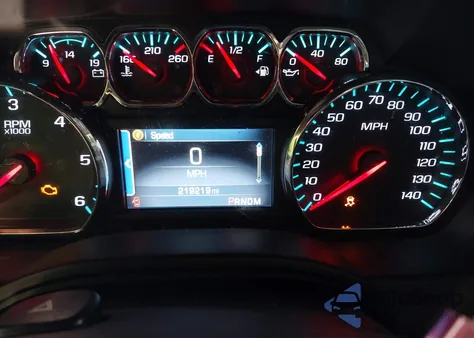 2015 Chevrolet Suburban 1500 Lt z USA, uszkodzony, nr VIN 1GNSKJKC7FR199544